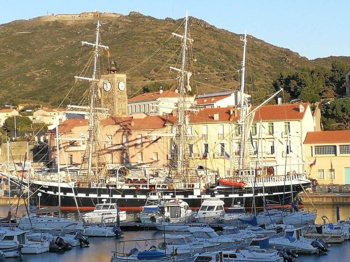Hotel Sur Le Quai Port Vendres Exteriör bild